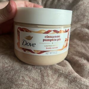*5/$30* Dove Cinnamon Pumpkin Pie Limited Edition Body Scrub